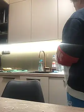 Meliss Official9 online show from 04/15/26, 08:20