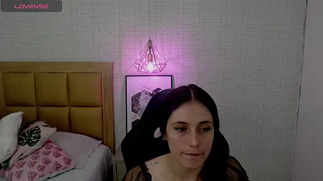 MAGNOLEROY online show from 01/18/25, 07:26