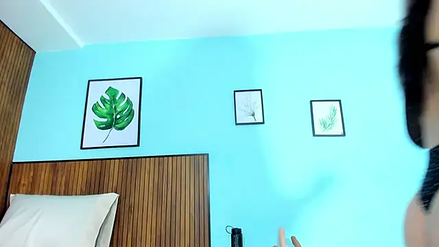 curvy rousi online show from 03/05/25, 06:12