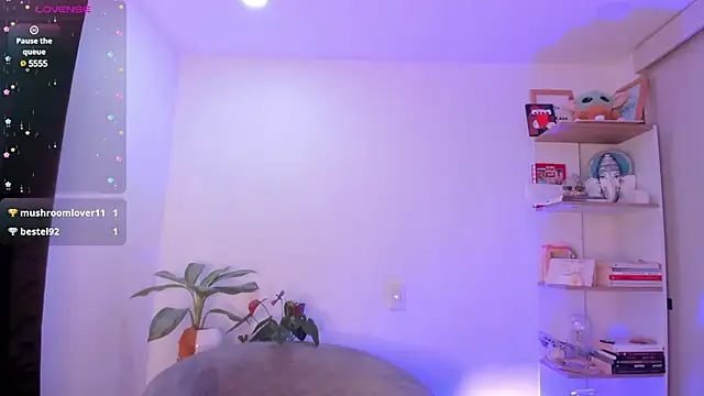 danna davis18 online show from 12/22/24, 05:10