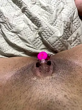 Snapshot of MARYADSUARD chatting on 11/09/25, 05:06 MARYADSUARD online show from 11/09/25, 05:06