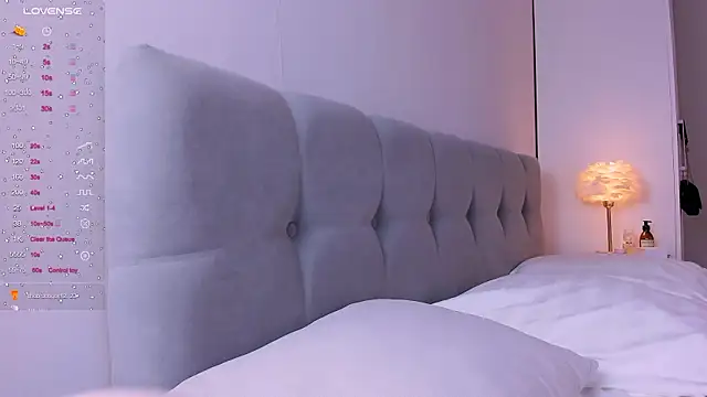 Snapshot of sharon_forever chatting on 03/21/25, 11:12 sharon forever online show from 03/21/25, 11:12