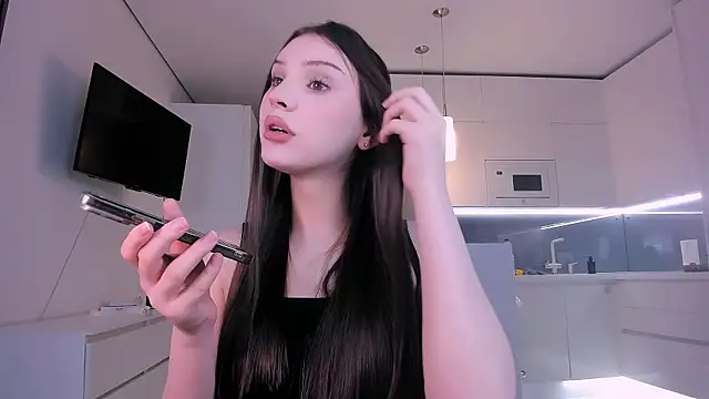 Snapshot of sharon_forever chatting on 11/19/25, 12:49 sharon forever online show from 11/19/25, 12:49