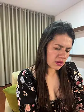 Alice Biel online show from 02/22/25, 01:22