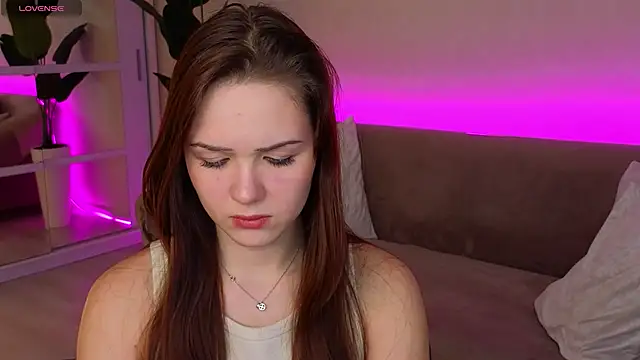 LindaRobertz online show from 11/29/25, 10:02