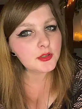 Snapshot of herz_steht_kopf90 chatting on 02/28/25, 06:31 herz steht kopf90 online show from 02/28/25, 06:31