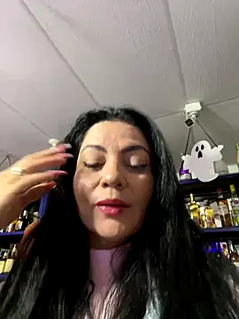 Hot beauty   online show from 10/17/25, 02:59