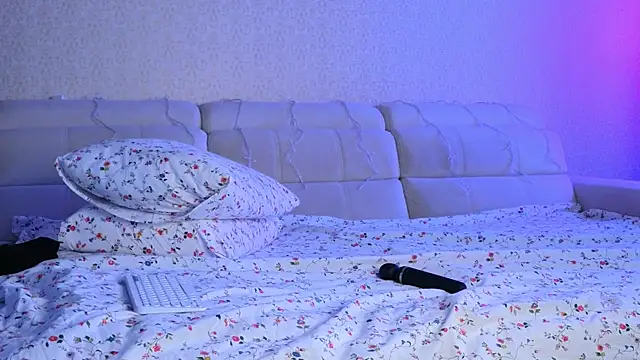 elsa limerence online show from 01/04/25, 07:34