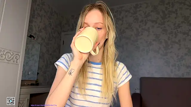 Evvie Summn1 online show from 10/11/25, 12:47