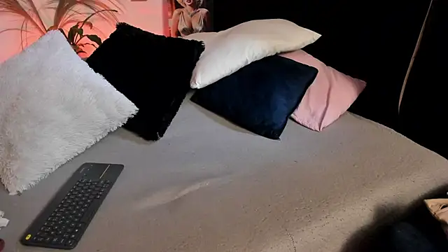 Serenity Day online show from 10/06/25, 10:07