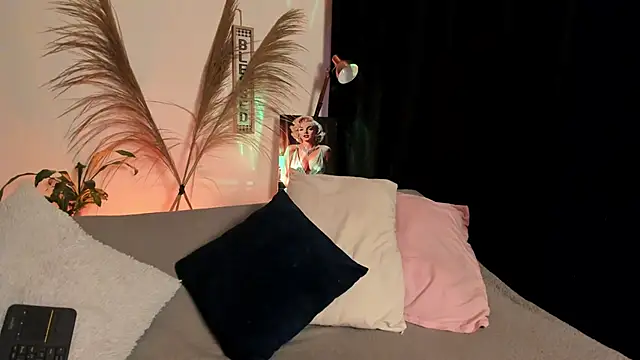 Serenity Day online show from 11/03/25, 10:42