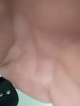 jonyfree1978 online show from 03/22/25, 04:37