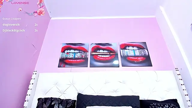 Snapshot of alice__tylor chatting on 01/31/25, 06:36 alice tylor online show from 01/31/25, 06:36