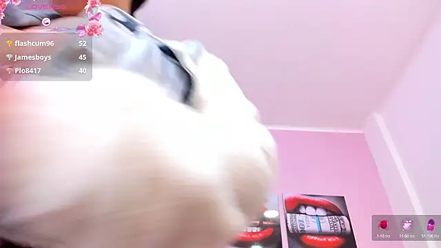 Snapshot of alice__tylor chatting on 03/18/25, 06:04 alice tylor online show from 03/18/25, 06:04