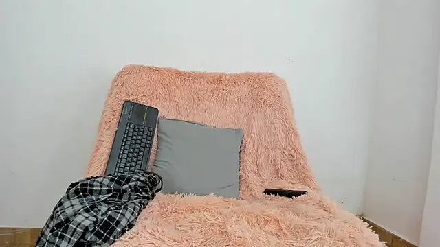 Snapshot of jack_crawfortt chatting on 11/11/25, 02:17 jack crawfortt online show from 11/11/25, 02:17