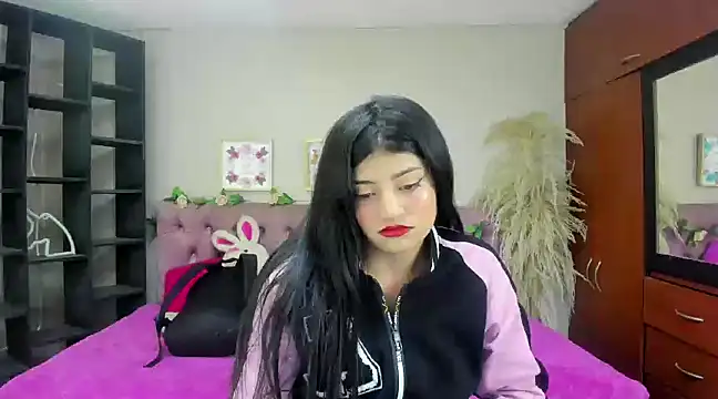 Lia Keen online show from 01/11/25, 08:21