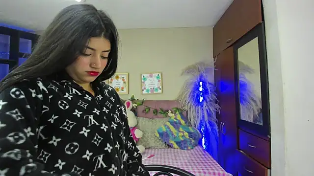 Lia Keen online show from 02/14/25, 07:54