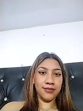 Snapshot of nina_carther chatting on 01/19/25, 01:10 nina carther online show from 01/19/25, 01:10