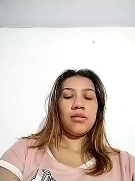 Snapshot of nina_carther chatting on 01/27/25, 01:19 nina carther online show from 01/27/25, 01:19