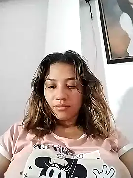 Snapshot of nina_carther chatting on 02/02/25, 10:02 nina carther online show from 02/02/25, 10:02