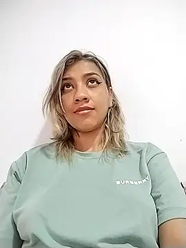 Snapshot of nina_carther chatting on 02/09/25, 01:11 nina carther online show from 02/09/25, 01:11