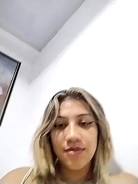 Snapshot of nina_carther chatting on 02/26/25, 12:05 nina carther online show from 02/26/25, 12:05