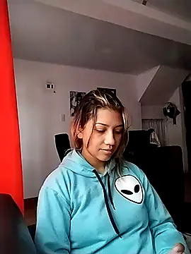 Snapshot of nina_carther chatting on 02/27/25, 12:23 nina carther online show from 02/27/25, 12:23