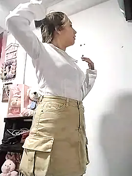 Snapshot of nina_carther chatting on 02/28/25, 04:31 nina carther online show from 02/28/25, 04:31