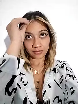 Snapshot of nina_carther chatting on 03/08/25, 11:07 nina carther online show from 03/08/25, 11:07