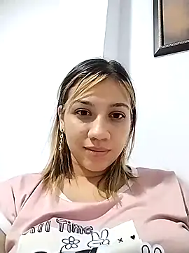 Snapshot of nina_carther chatting on 03/19/25, 12:59 nina carther online show from 03/19/25, 12:59