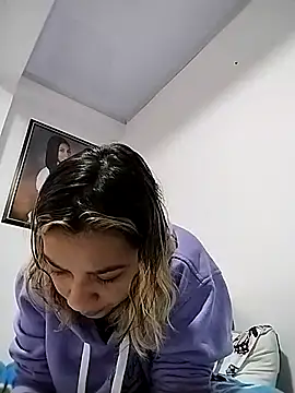 Snapshot of nina_carther chatting on 03/20/25, 12:08 nina carther online show from 03/20/25, 12:08