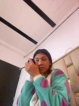 Snapshot of nina_carther chatting on 10/08/25, 11:08 nina carther online show from 10/08/25, 11:08