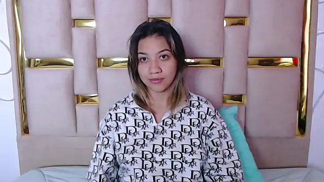 Snapshot of nina_carther chatting on 10/12/25, 11:09 nina carther online show from 10/12/25, 11:09