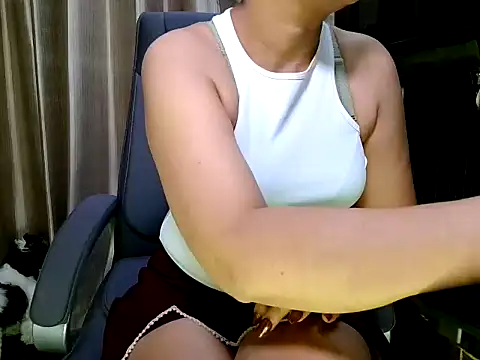 fabdemira online show from 10/04/25, 07:56