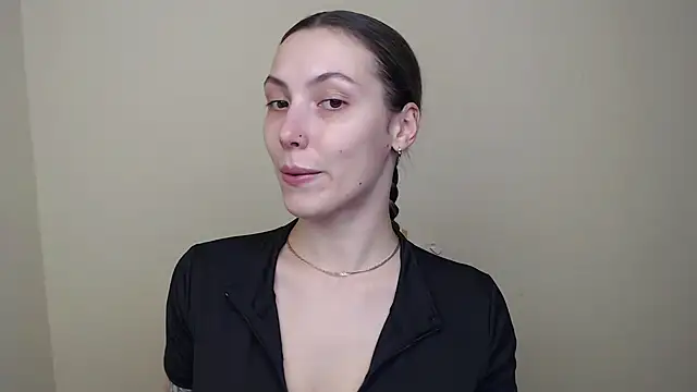 Snapshot of VanessaMay_ chatting on 02/10/26, 05:17 VanessaMay online show from 02/10/26, 05:17