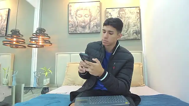 Snapshot of kieran_derek chatting on 01/08/26, 03:20 kieran derek online show from 01/08/26, 03:20