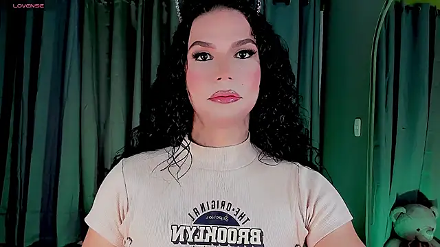 Snapshot of gatitavenecis chatting on 12/31/24, 07:31 gatitavenecis online show from 12/31/24, 07:31