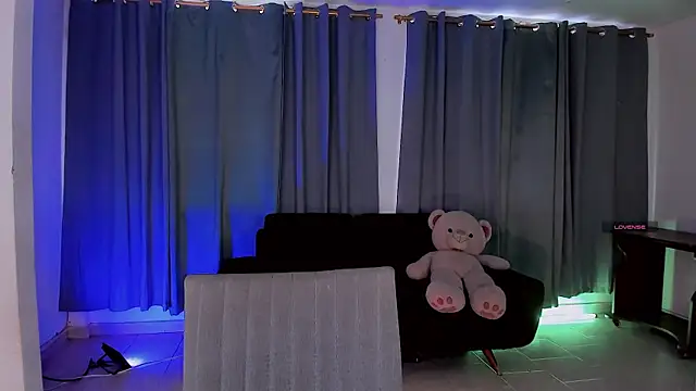 gatitavenecis online show from 04/22/26, 09:27