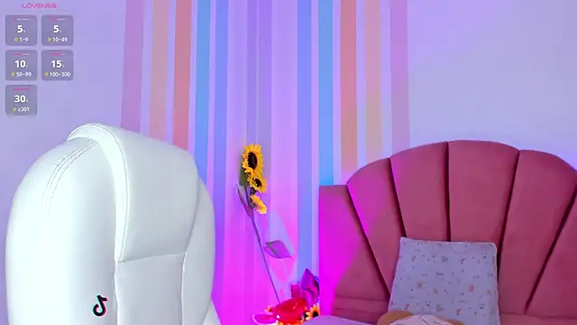 Snapshot of Marilyn_rouse_ chatting on 01/09/25, 09:58 Marilyn rouse online show from 01/09/25, 09:58