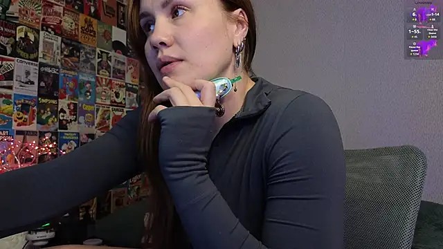 LittleLeen online show from 12/17/25, 06:03