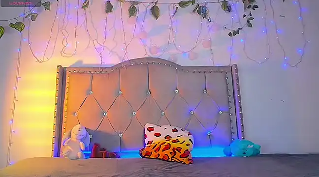 Snapshot of daimond_01 chatting on 02/24/25, 10:25 daimond 01 online show from 02/24/25, 10:25