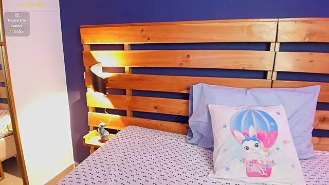 stefania lerner online show from 12/24/24, 03:26