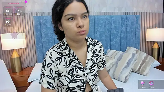 pretty sunlight  online show from 10/03/25, 01:24