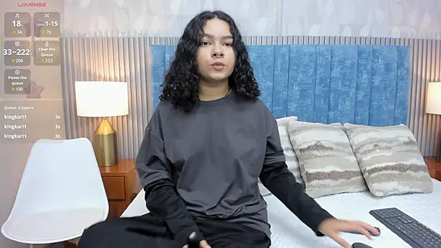 pretty sunlight  online show from 01/18/26, 01:53