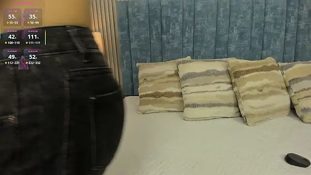 pretty sunlight  online show from 02/05/26, 01:21