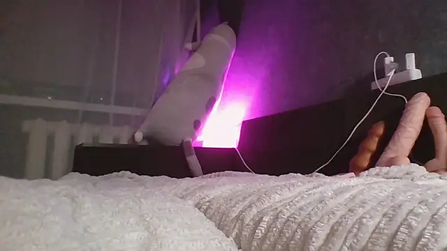 Hungry  Puppy online show from 09/13/25, 05:46