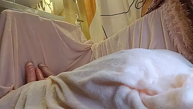 Hungry  Puppy online show from 09/18/25, 11:51