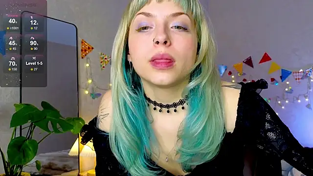 lavenderluxe online show from 11/17/25, 12:00