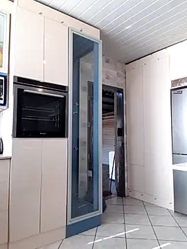 TheSweetBerry online show from 10/08/25, 06:11