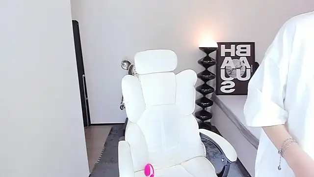 Snapshot of bdbdzs chatting on 01/25/25, 02:58 bdbdzs online show from 01/25/25, 02:58